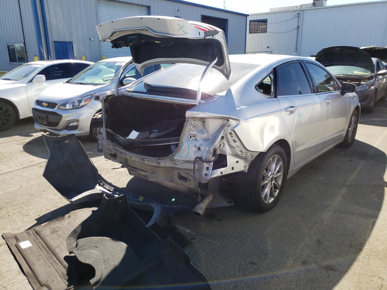 Photo 4 from auction – 2017 FORD FUSION SE with VIN 3FA6P0H71HR125372
