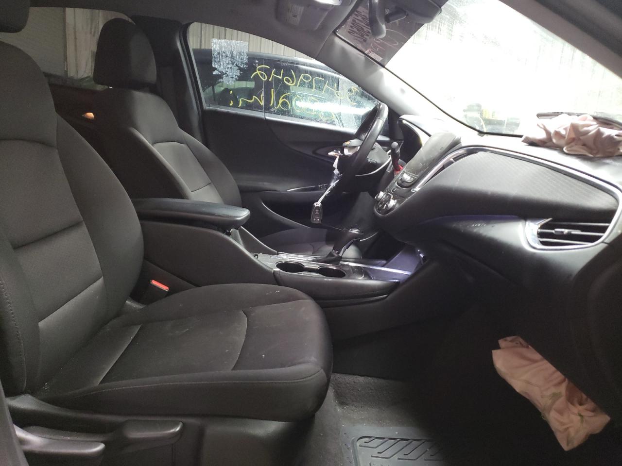 Photo 5 from auction – 2018 CHEVROLET MALIBU LT with VIN 1G1ZD5STXJF150897