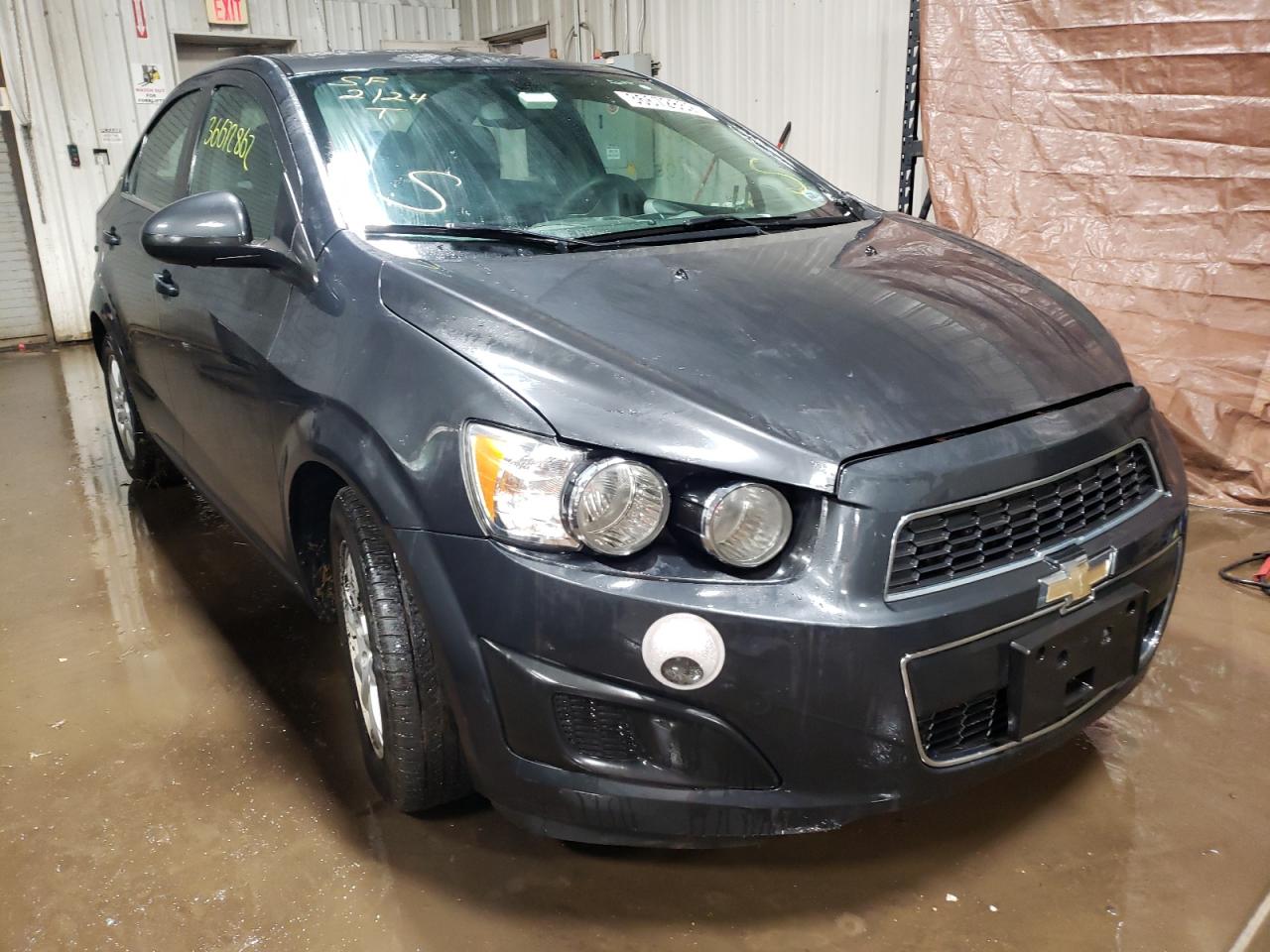 CHEVROLET SONIC LT 2015 with VIN 1G1JC5SH9F4126752 - Photo from auction