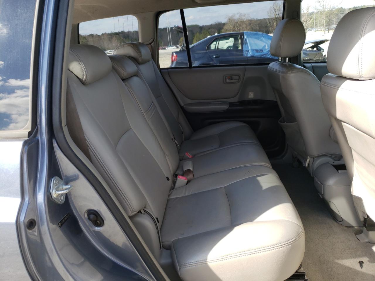 Photo 6 from auction – 2006 TOYOTA HIGHLANDER with VIN JTEDW21A860013473