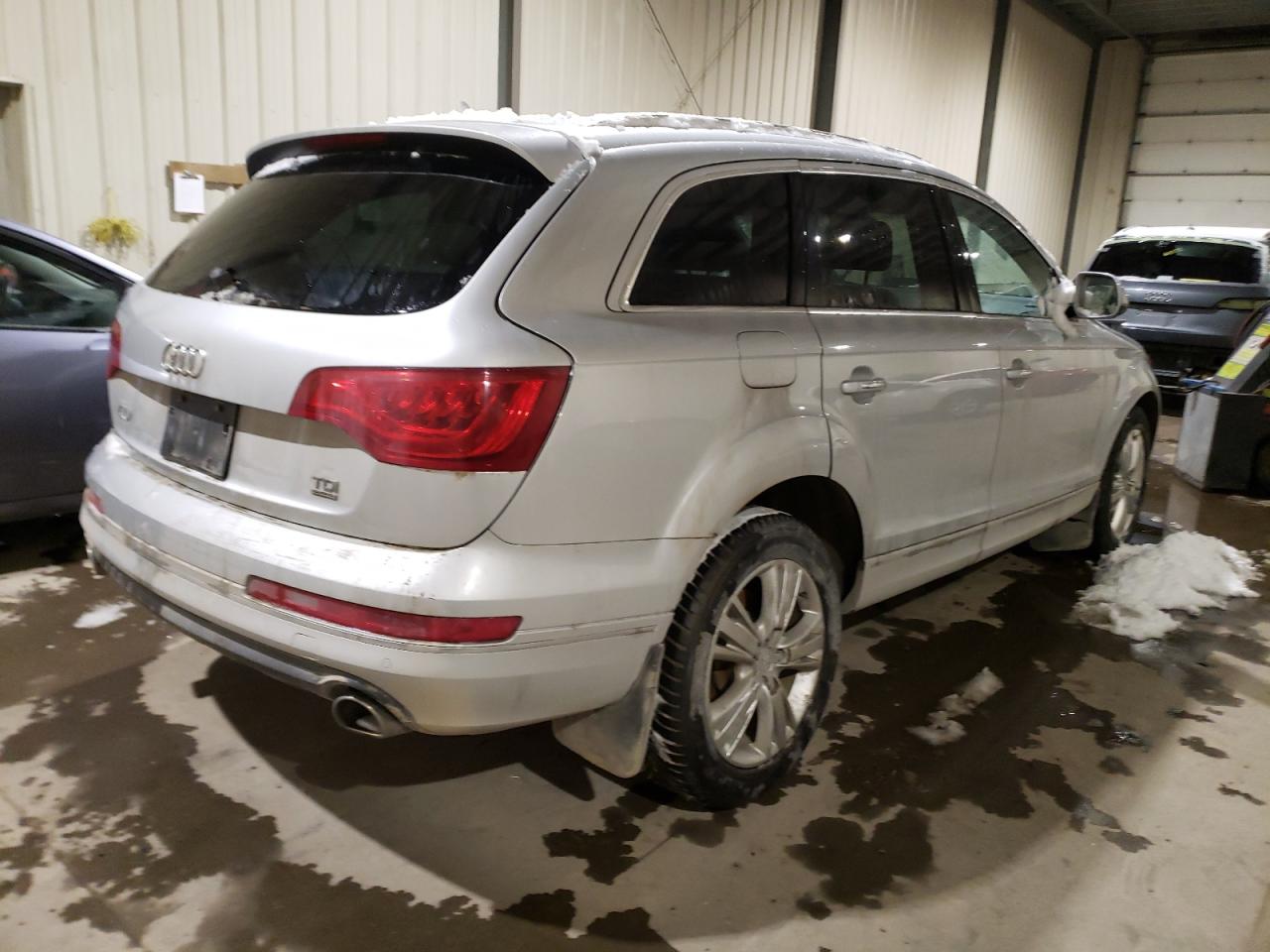 Photo 4 from auction – 2015 AUDI Q7 TDI PRE with VIN WA1CMCFE3FD008241