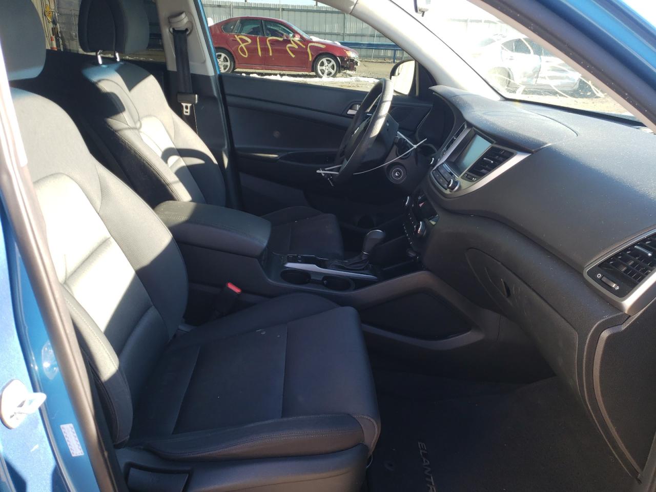 Photo 5 from auction – 2018 HYUNDAI TUCSON SEL with VIN KM8J3CA41JU616293