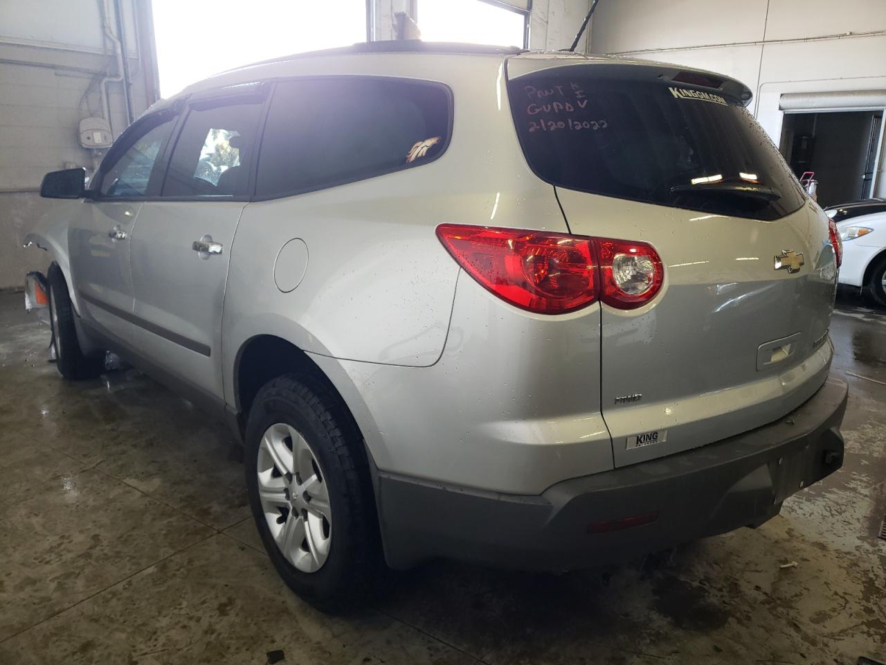 Photo 3 from auction – 2012 CHEVROLET TRAVERSE L with VIN 1GNKVFED5CJ212455