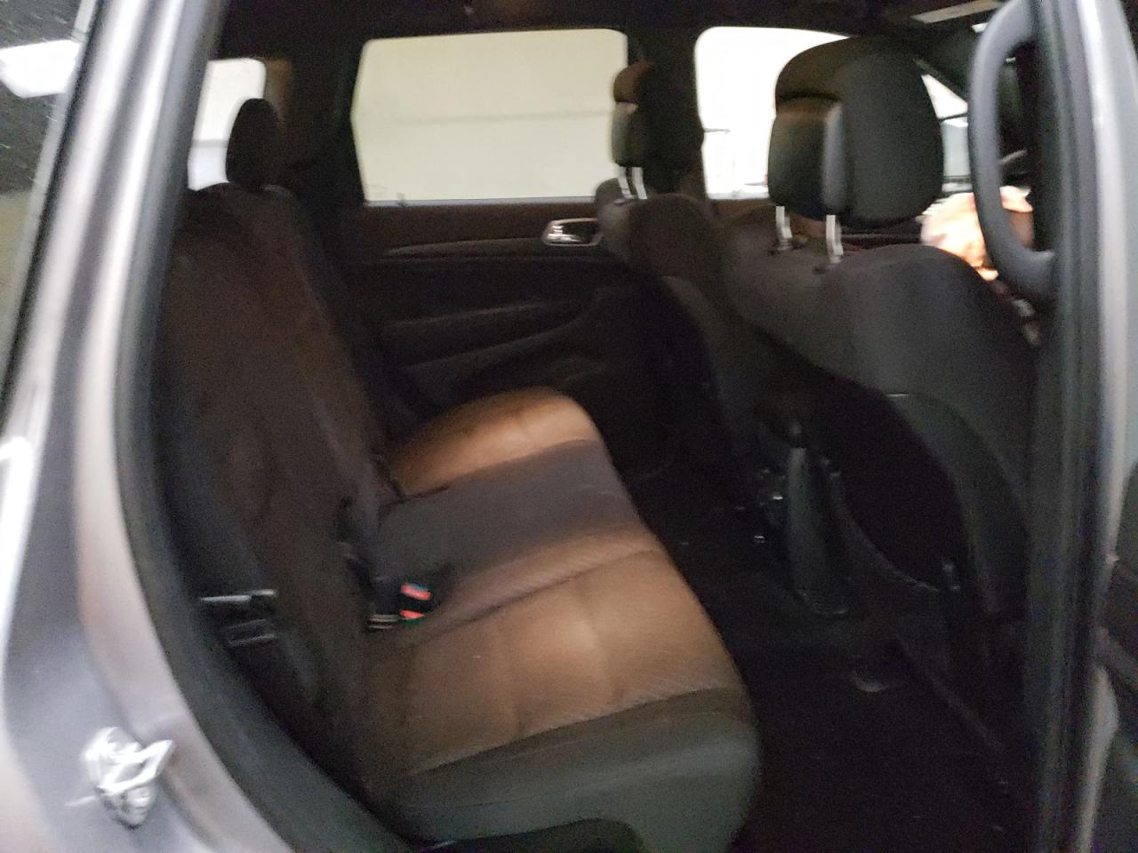 Photo 6 from auction – 2018 JEEP GRAND CHER with VIN 1C4RJFAG3JC377098