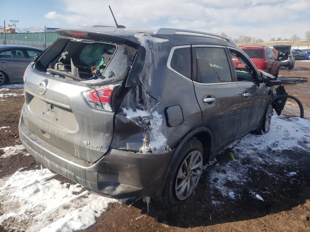 Photo 4 from auction – 2015 NISSAN ROGUE S with VIN 5N1AT2MVXFC752353
