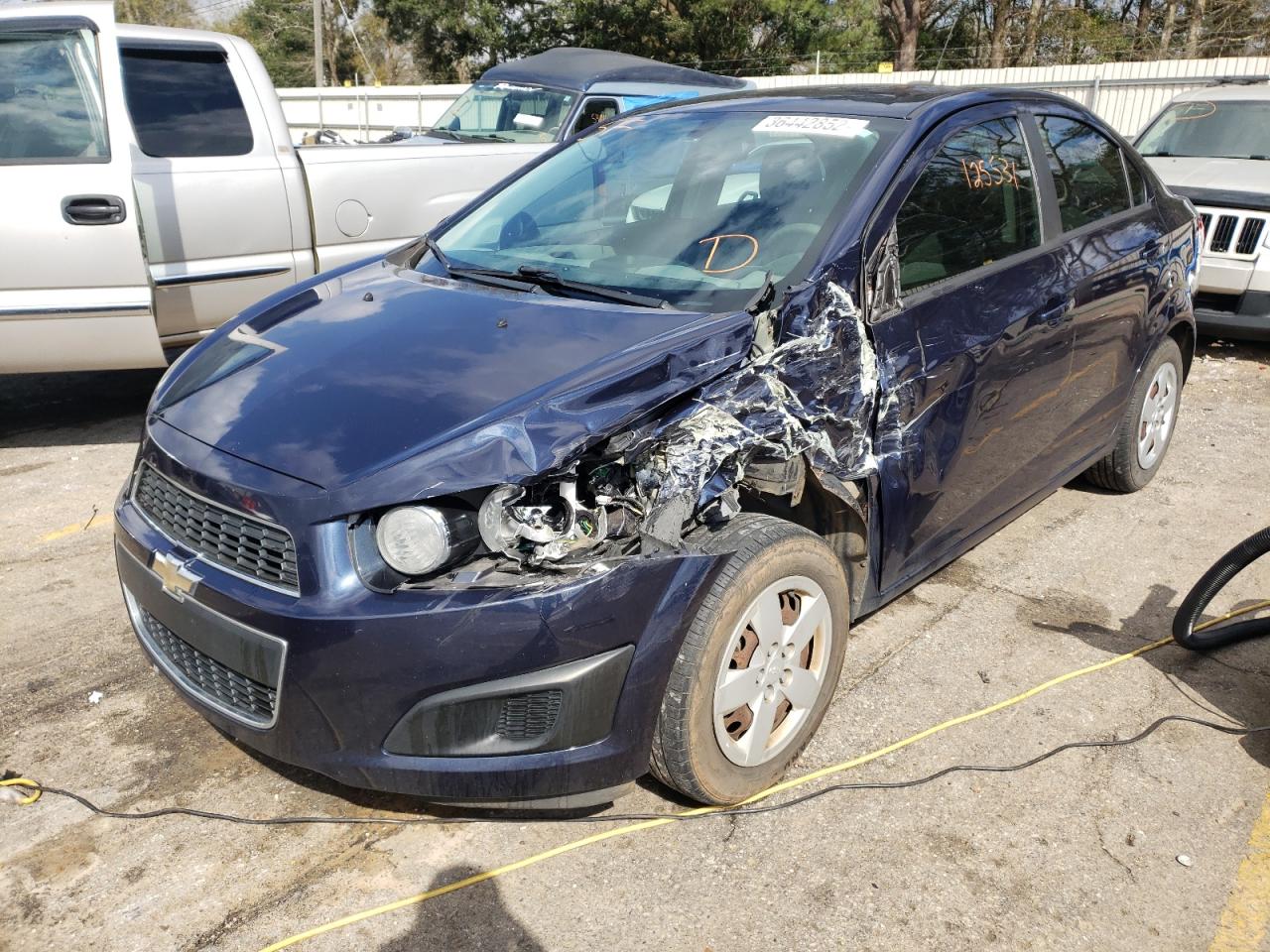 Zdjęcie 2 z aukcji – 2015 CHEVROLET SONIC LS z VIN 1G1JB5SH8F4138412