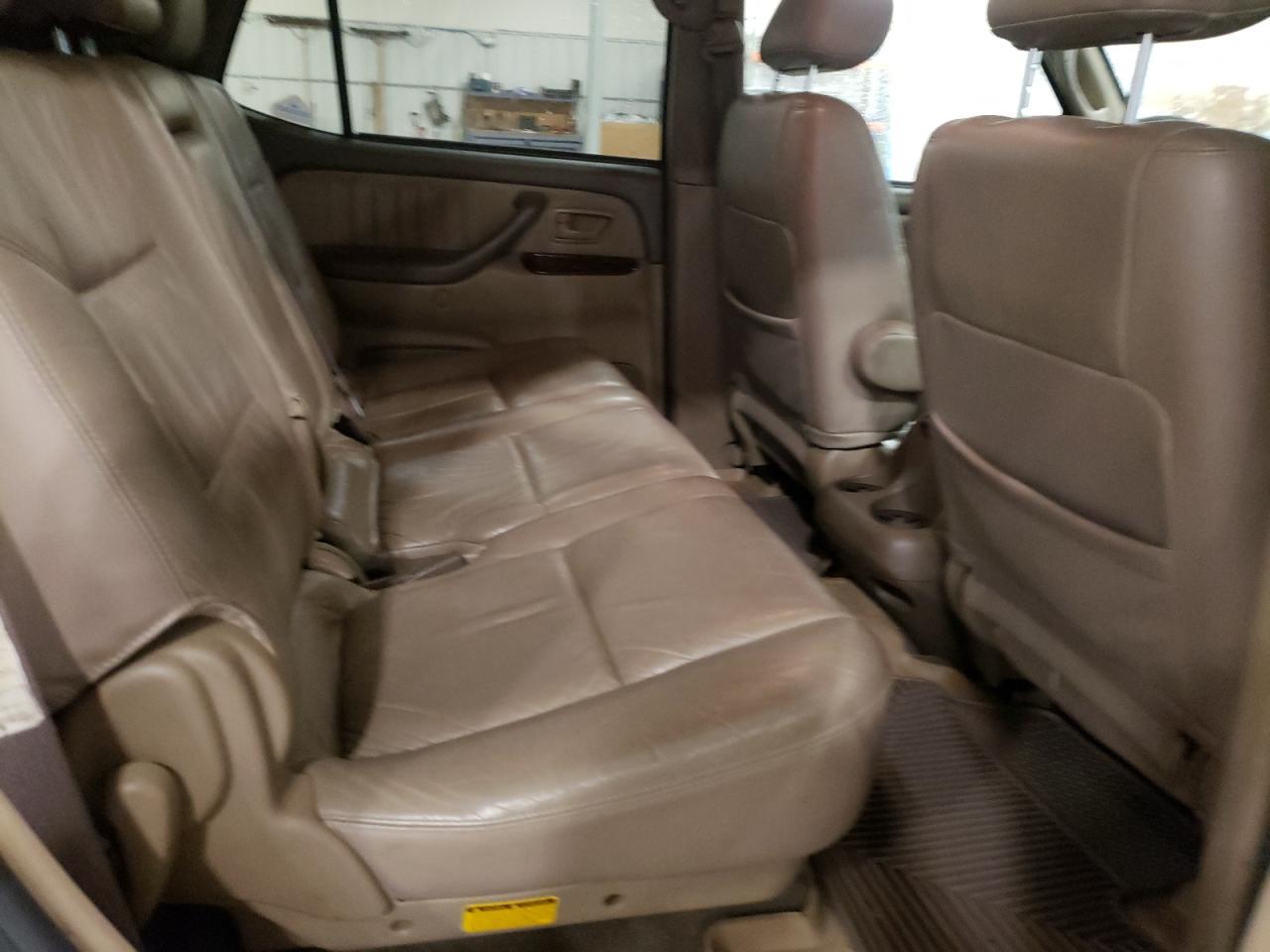 Photo 6 from auction – 2003 TOYOTA SEQUOIA LI with VIN 5TDBT48A13S185973
