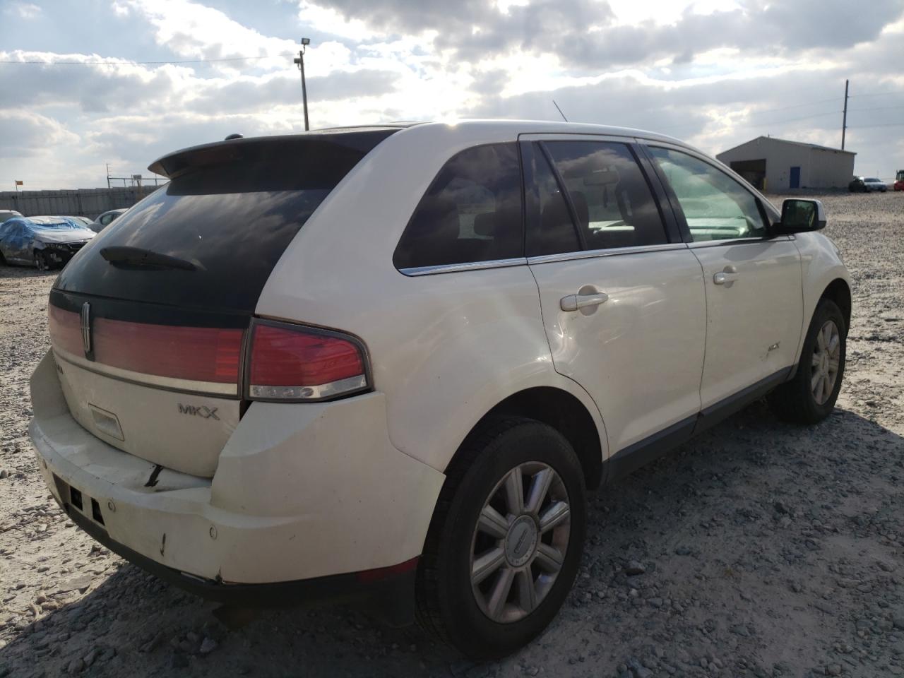 Photo 4 from auction – 2007 LINCOLN MKX with VIN 2LMDU88C47BJ03336