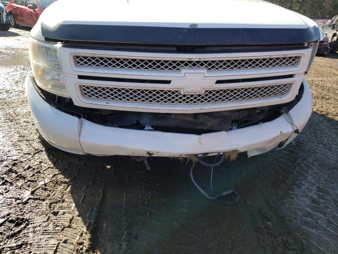 Photo 9 from auction – 2013 CHEVROLET SILVERADO with VIN 3GCPKSE27DG267555