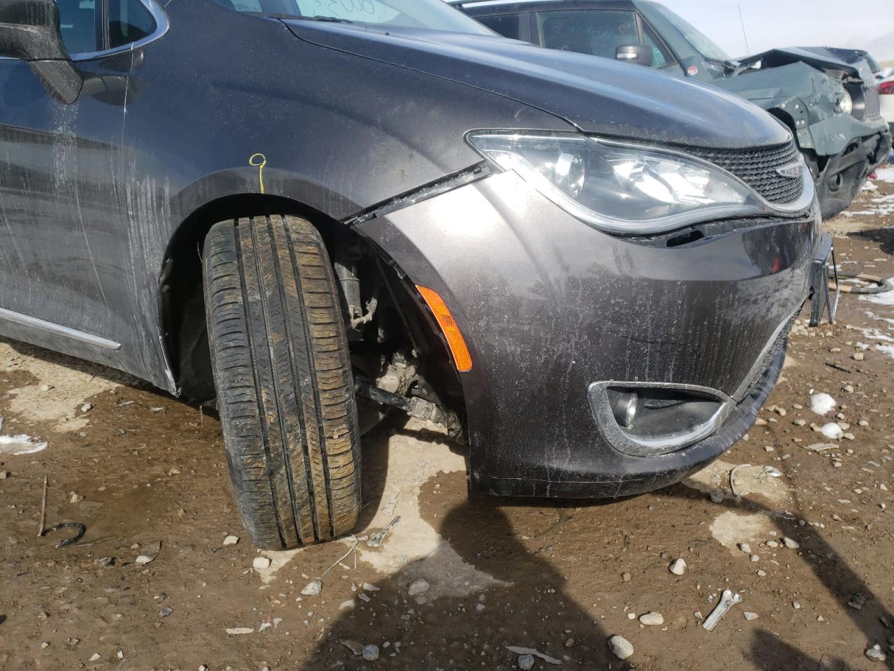 Photo 9 from auction – 2017 CHRYSLER PACIFICA T with VIN 2C4RC1BG9HR667617