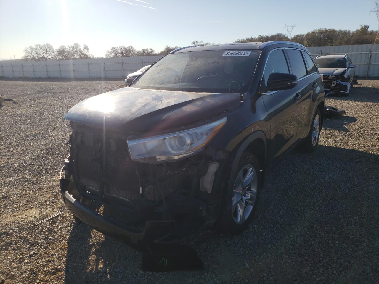 Photo 2 from auction – 2016 TOYOTA HIGHLANDER with VIN 5TDDKRFH3GS266343
