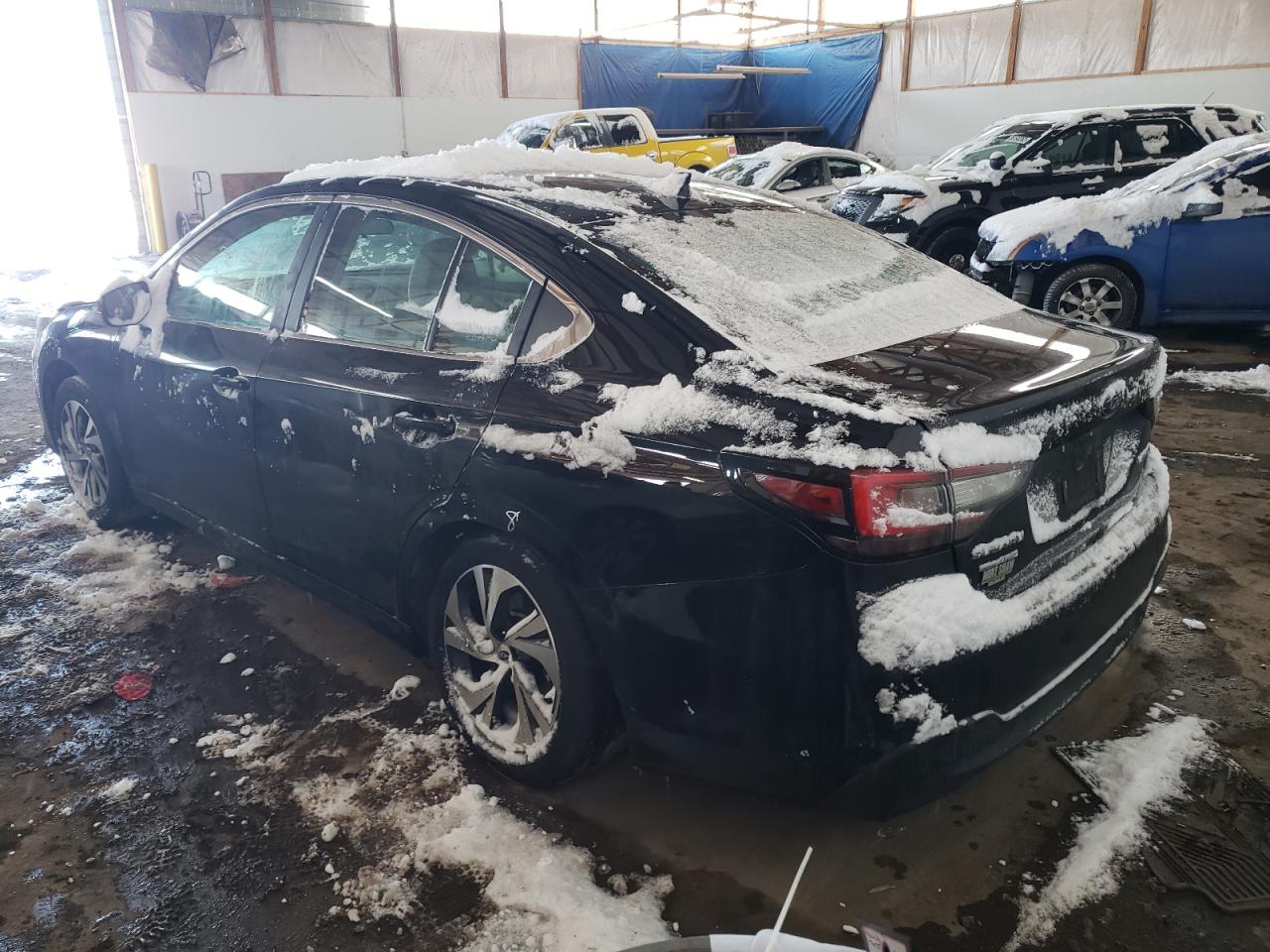 Photo 3 from auction – 2021 SUBARU LEGACY with VIN 4S3BWAB65M3018559