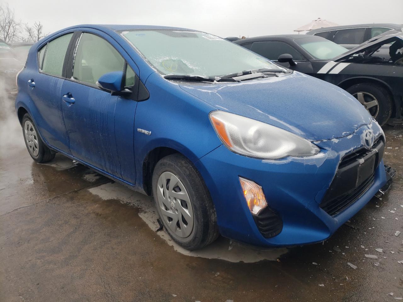 TOYOTA PRIUS C 2016 with VIN JTDKDTB36G1118502 - Photo from auction