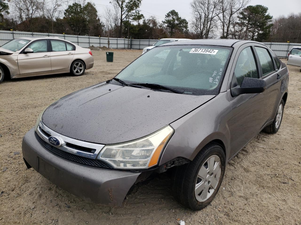Photo 2 from auction – 2011 FORD FOCUS S with VIN 1FAHP3EN6BW118046