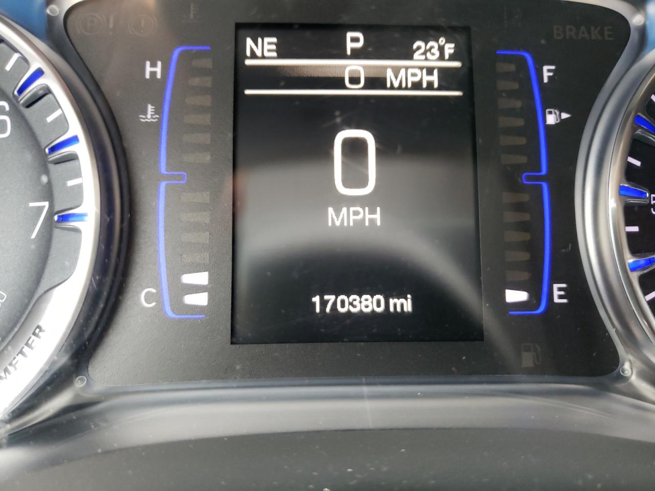 Photo 8 from auction – 2015 CHRYSLER 200 LIMITE with VIN 1C3CCCAB8FN608659