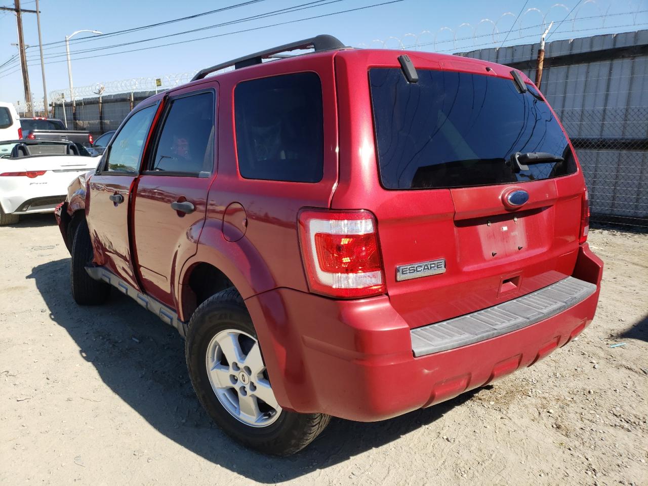 Photo 3 from auction – 2010 FORD ESCAPE XLS with VIN 1FMCU0C70AKD34895