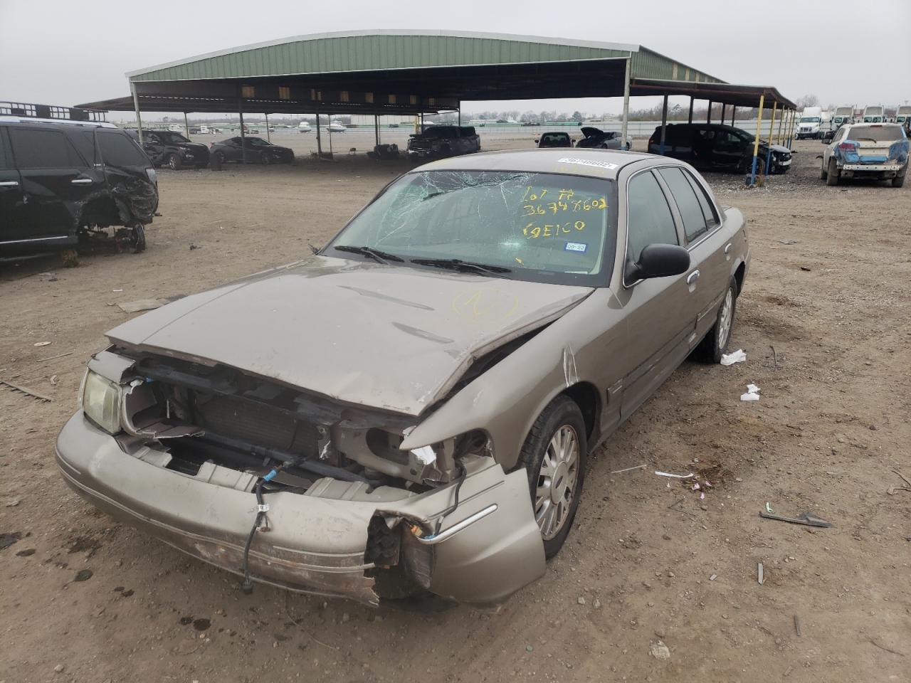Photo 2 from auction – 2004 FORD CROWN VICT with VIN 2FAFP74W44X184224
