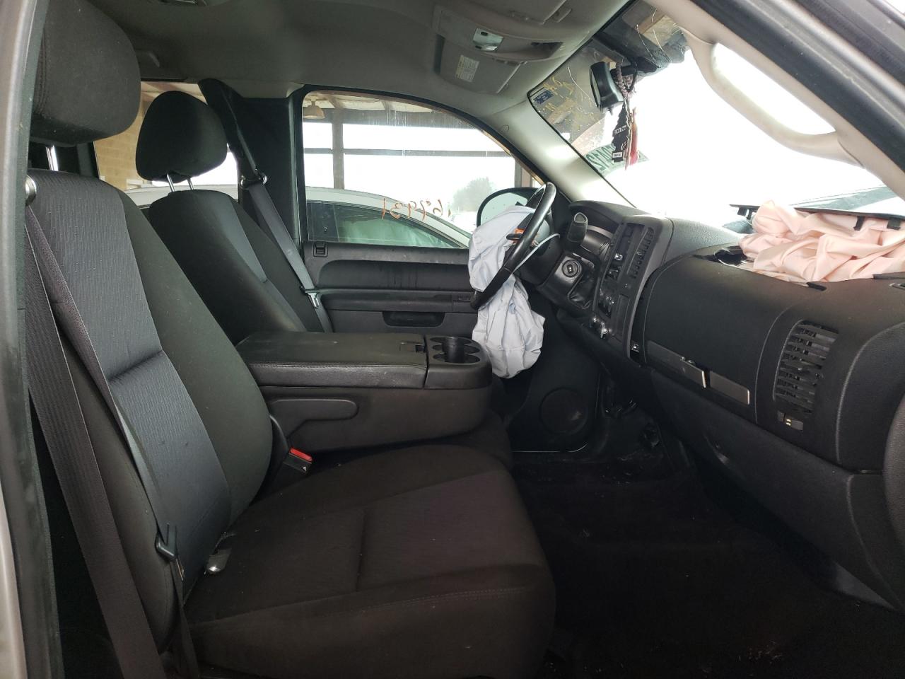 Photo 5 from auction – 2011 CHEVROLET SILVERADO with VIN 1GC2CXCG4BZ146224