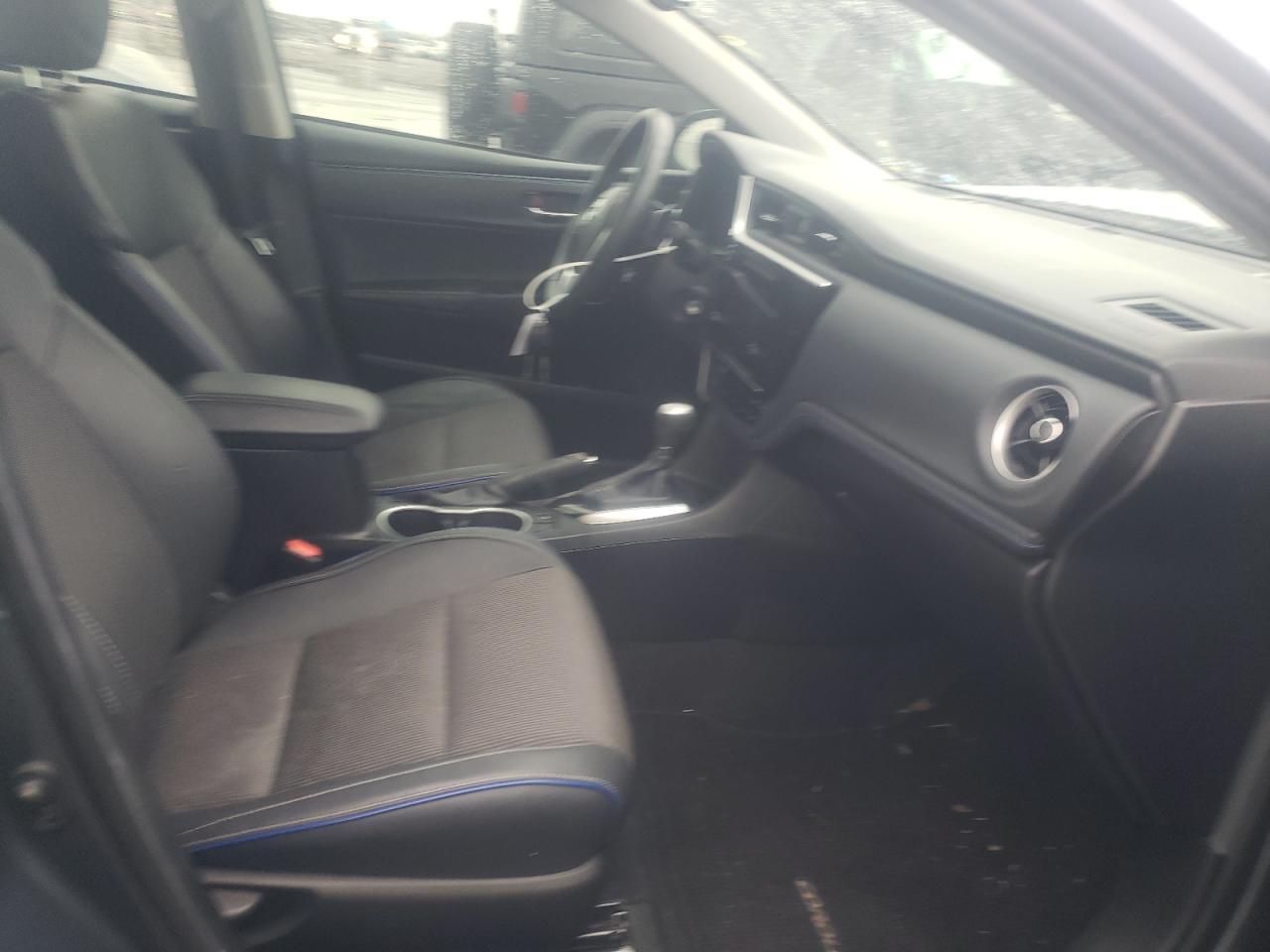 Photo 19 from auction – 2018 TOYOTA COROLLA L with VIN 2T1BURHE9JC042062