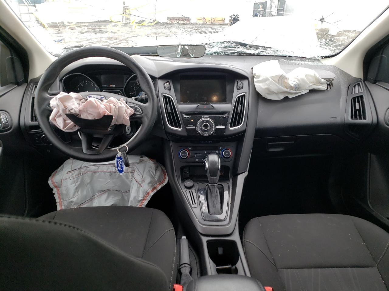 Photo 9 from auction – 2018 FORD FOCUS SEL with VIN 1FADP3H27JL309183