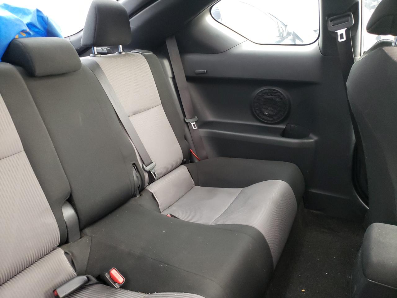Photo 6 from auction – 2015 TOYOTA SCION TC with VIN JTKJF5C71FJ001257