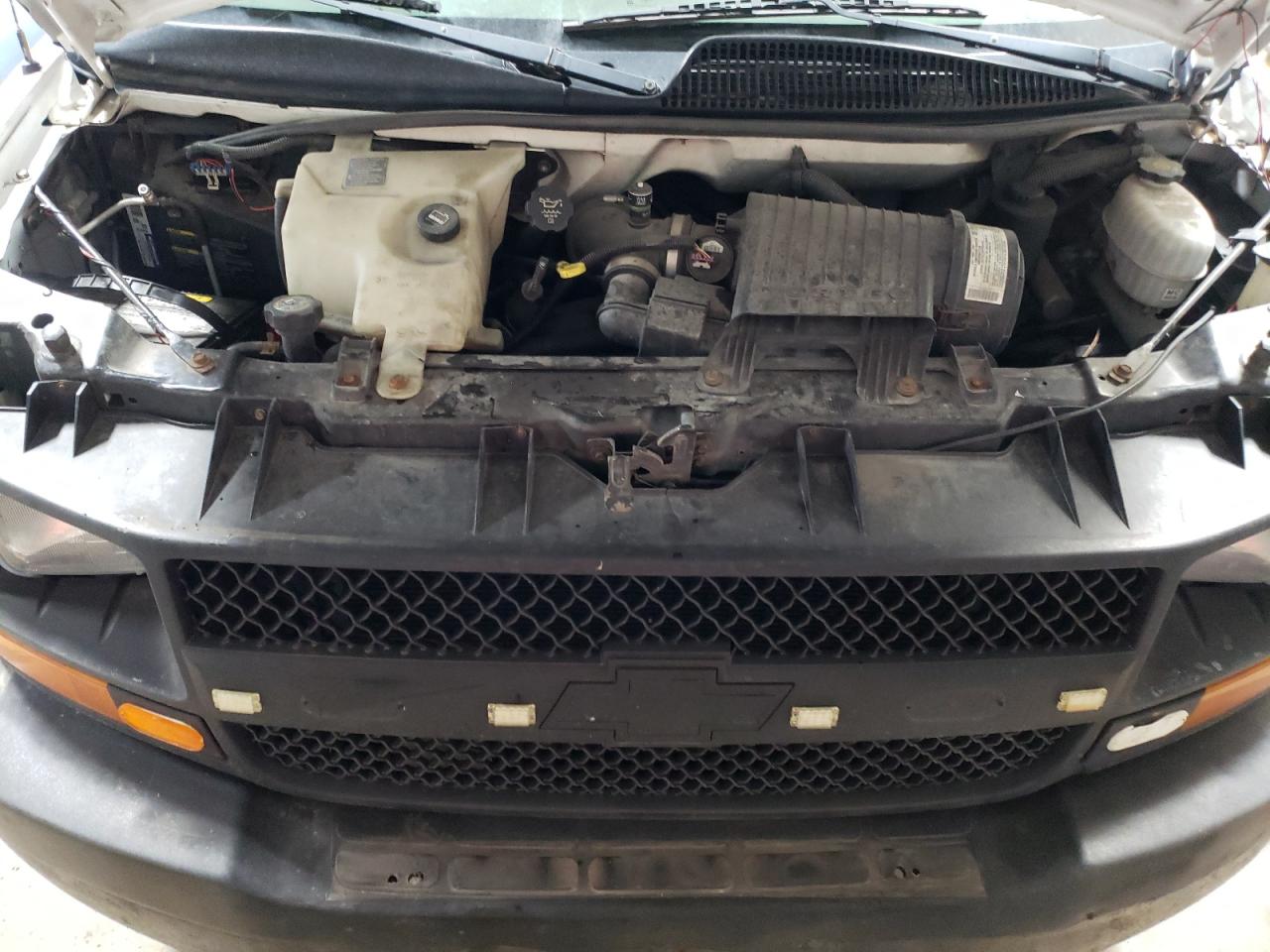 Photo 7 from auction – 2004 CHEVROLET EXPRESS G1 with VIN 1GCFG15TX41193546