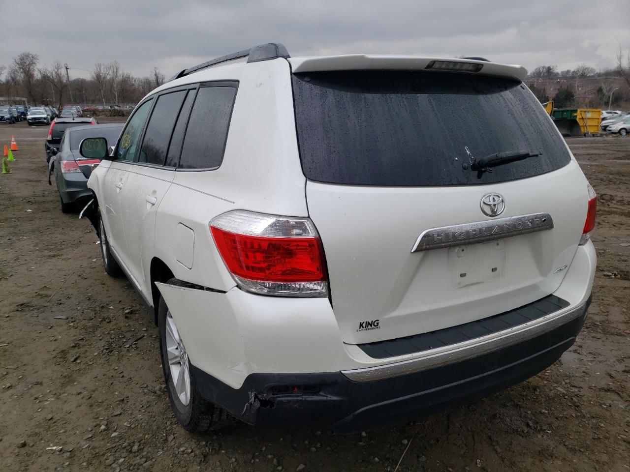 Photo 3 from auction – 2013 TOYOTA HIGHLANDER with VIN 5TDBK3EH6DS247254