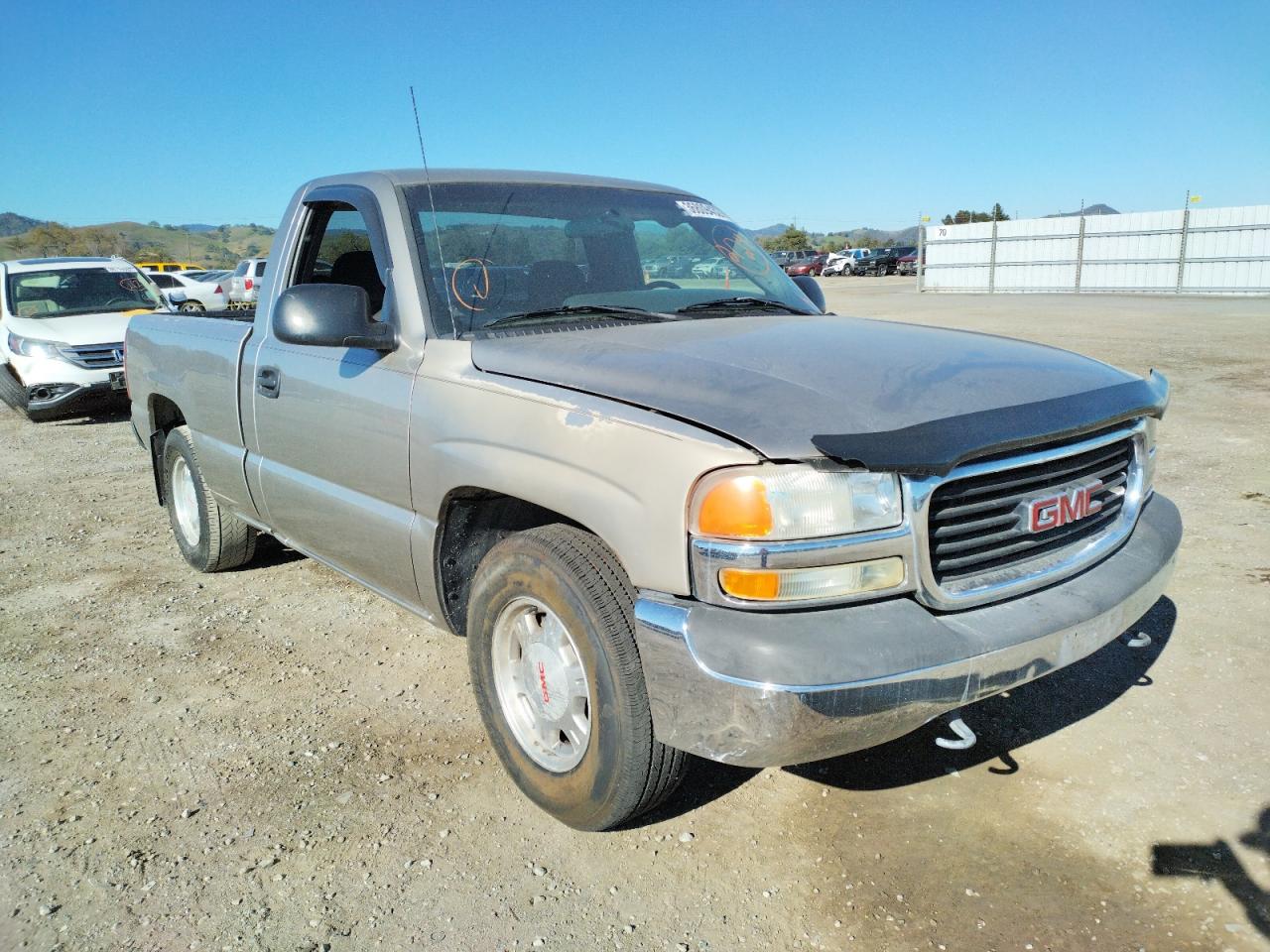 GMC NEW SIERRA 2002 with VIN 1GTEC14W82Z215996 - Photo from auction
