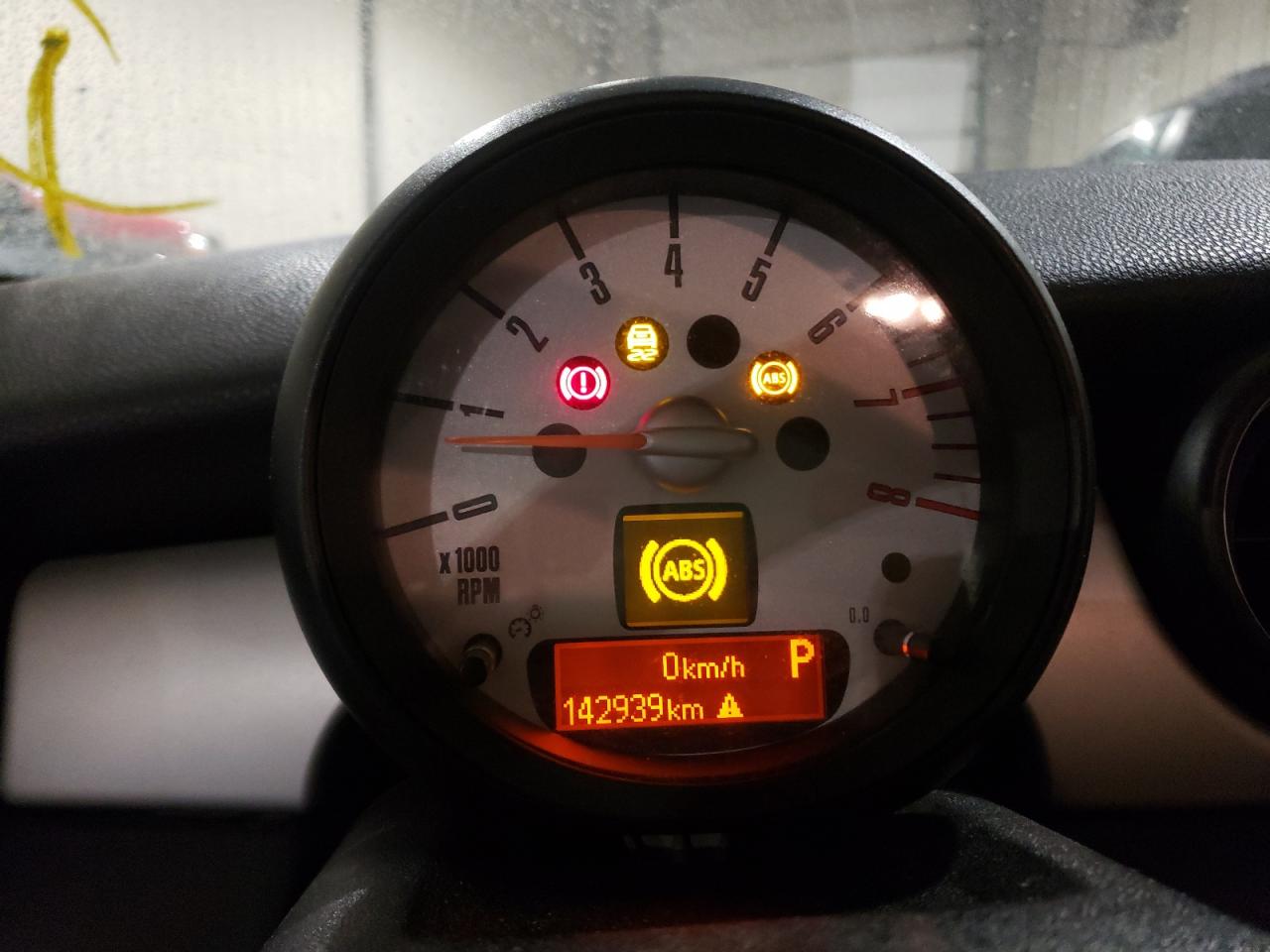 Photo 8 from auction – 2013 MINI COOPER with VIN WMWSU3C55DT544033