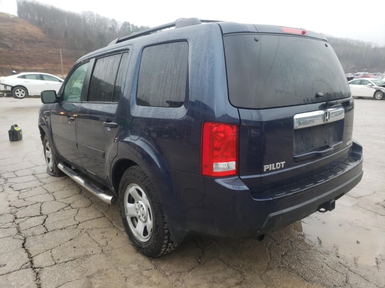 Photo 3 from auction – 2011 HONDA PILOT LX with VIN 5FNYF4H2XBB103512