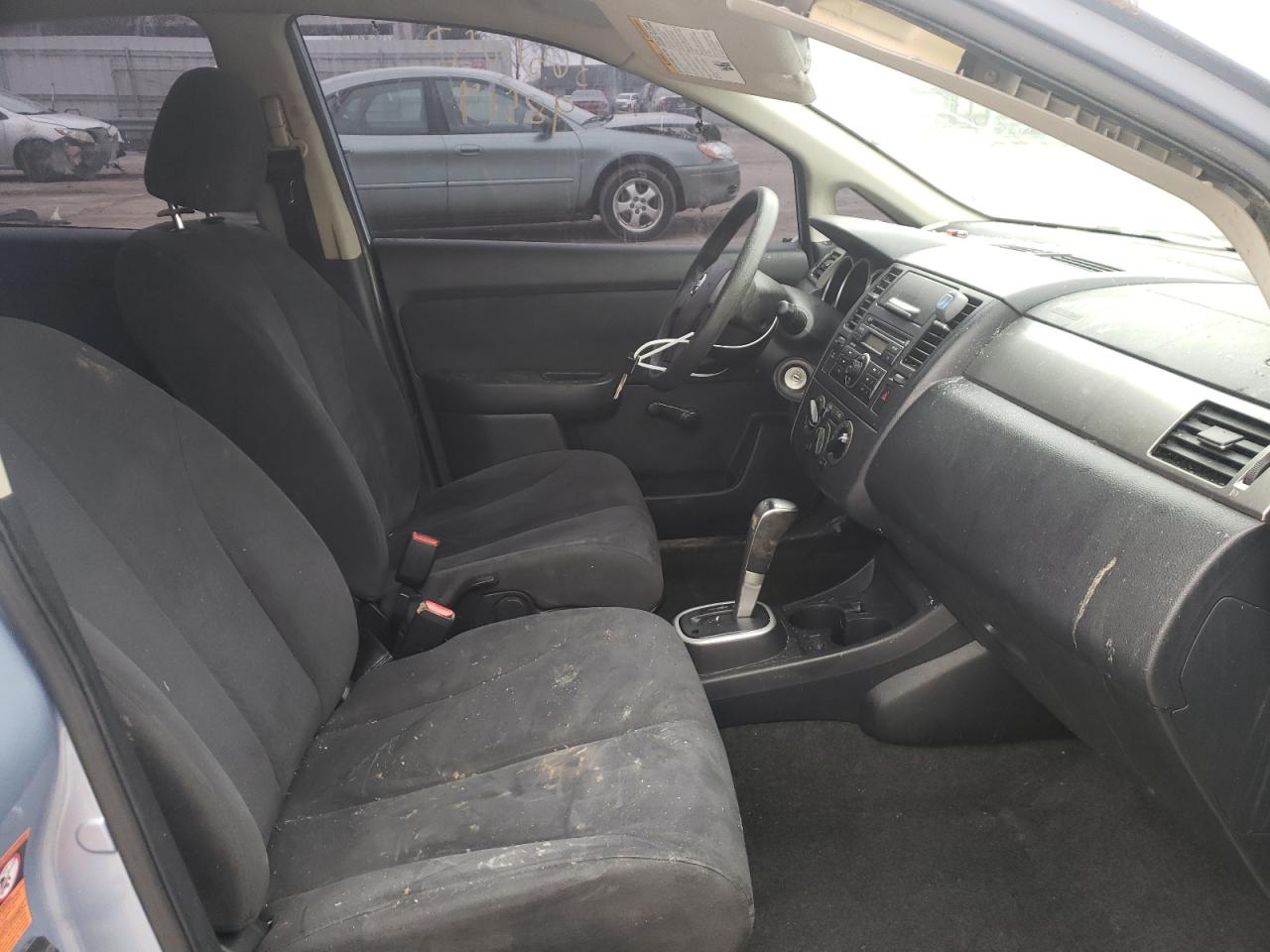 Photo 5 from auction – 2009 NISSAN VERSA S with VIN 3N1BC13E49L480463