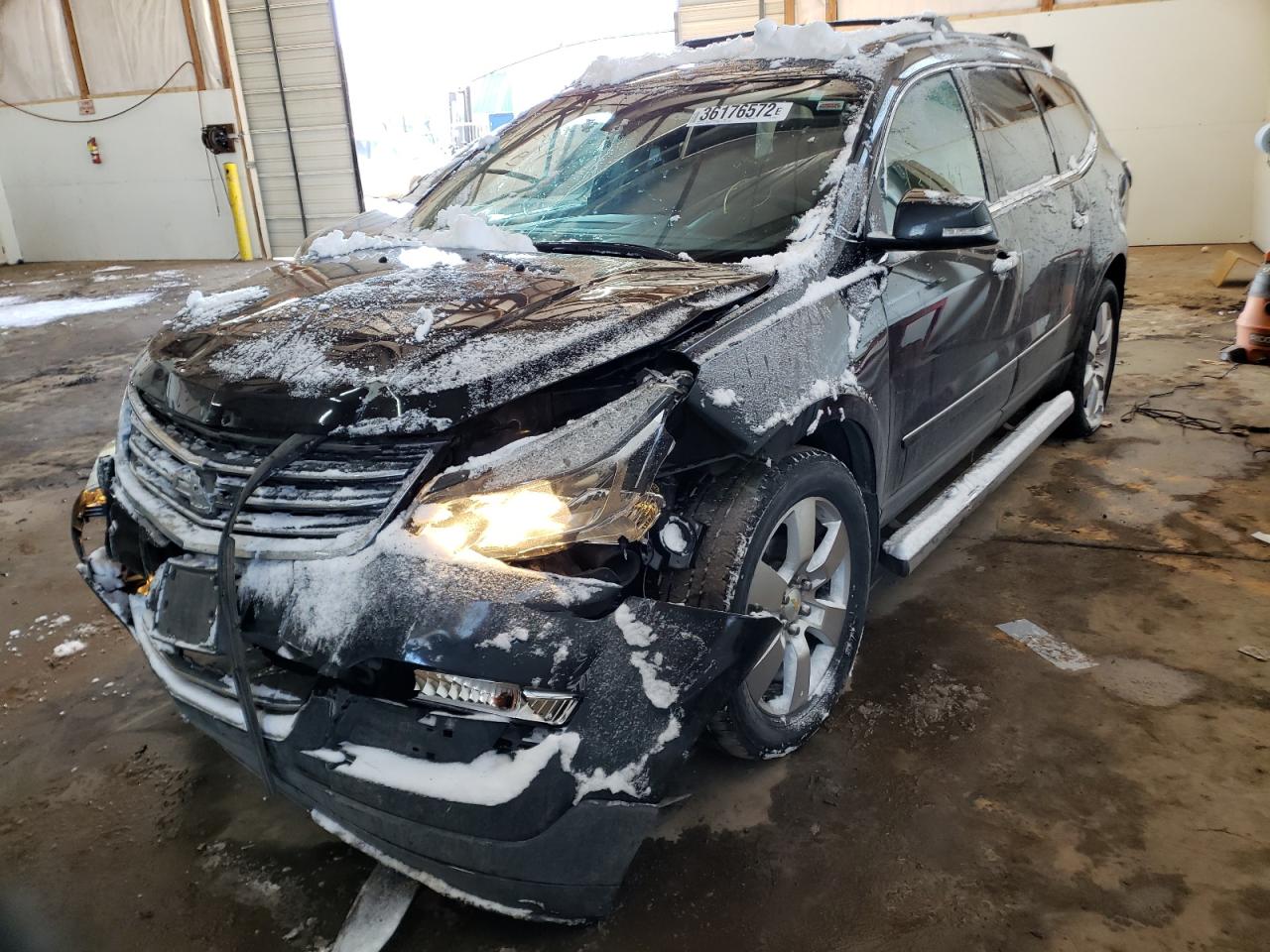 Photo 2 from auction – 2014 CHEVROLET TRAVERSE L with VIN 1GNKVJKDXEJ183299
