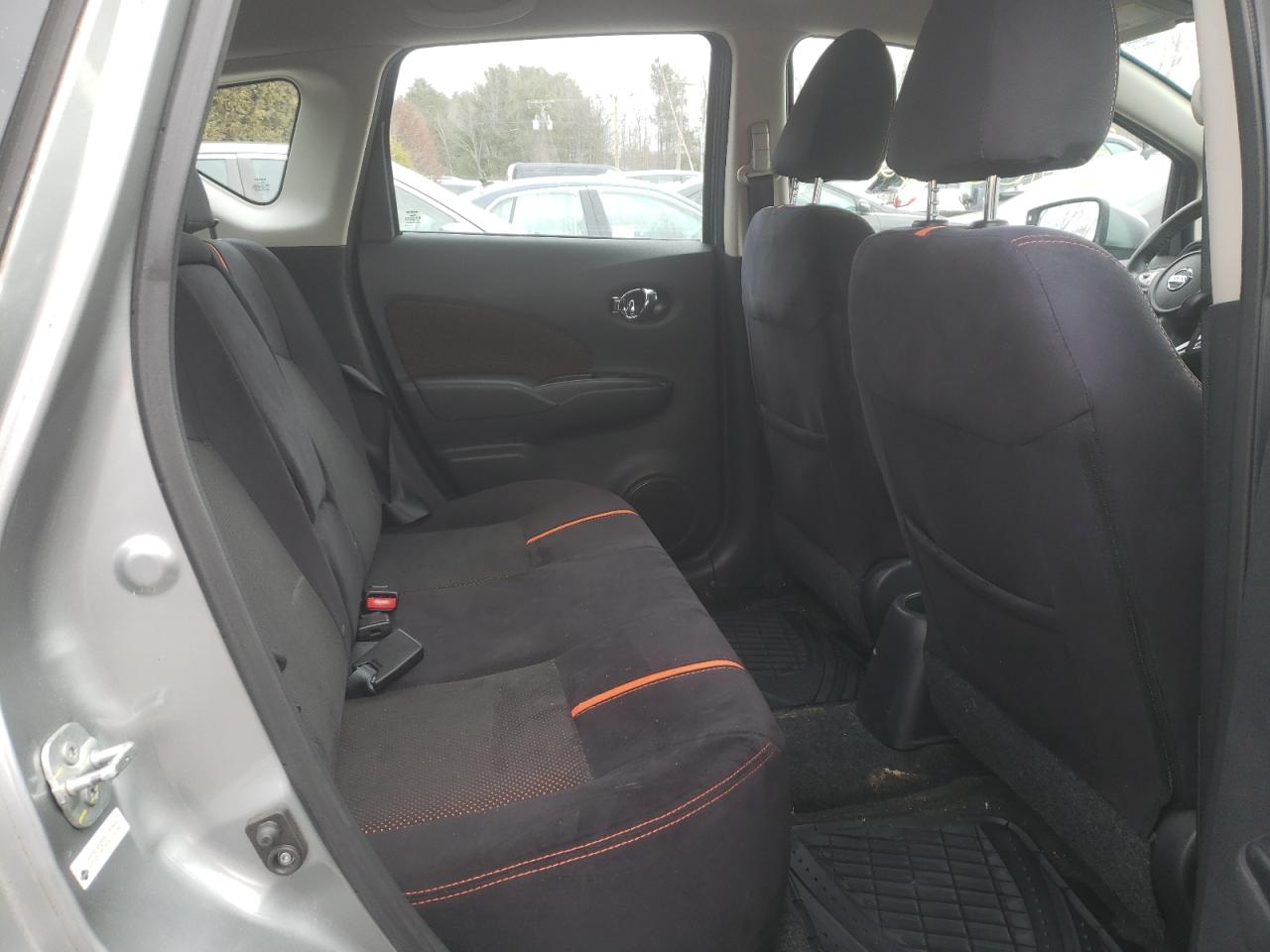 Photo 6 from auction – 2015 NISSAN VERSA NOTE with VIN 3N1CE2CP7FL370752
