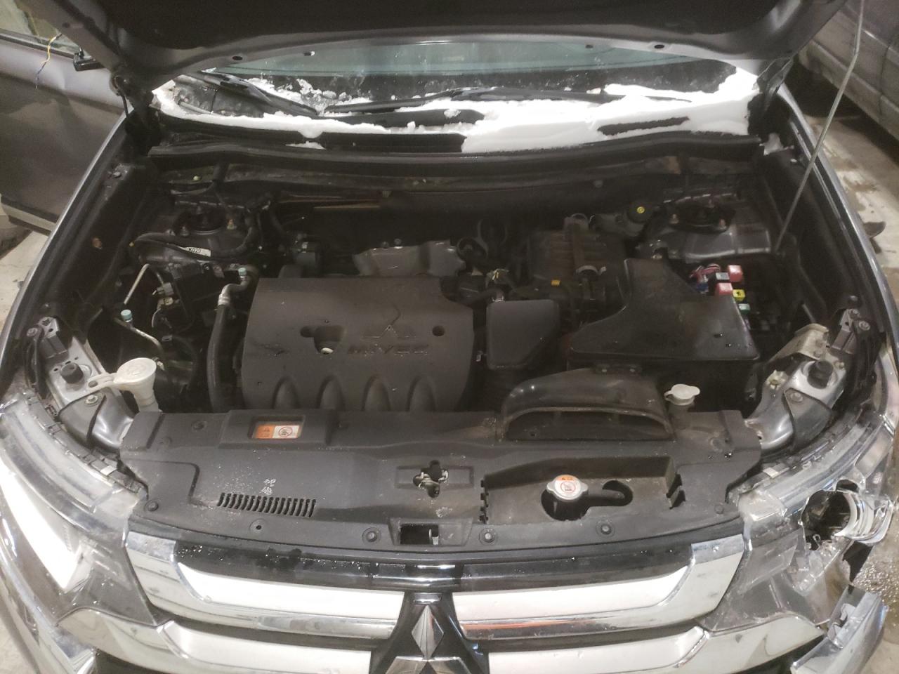 Photo 7 from auction – 2017 MITSUBISHI OUTLANDER with VIN JA4AZ3A33HZ030969
