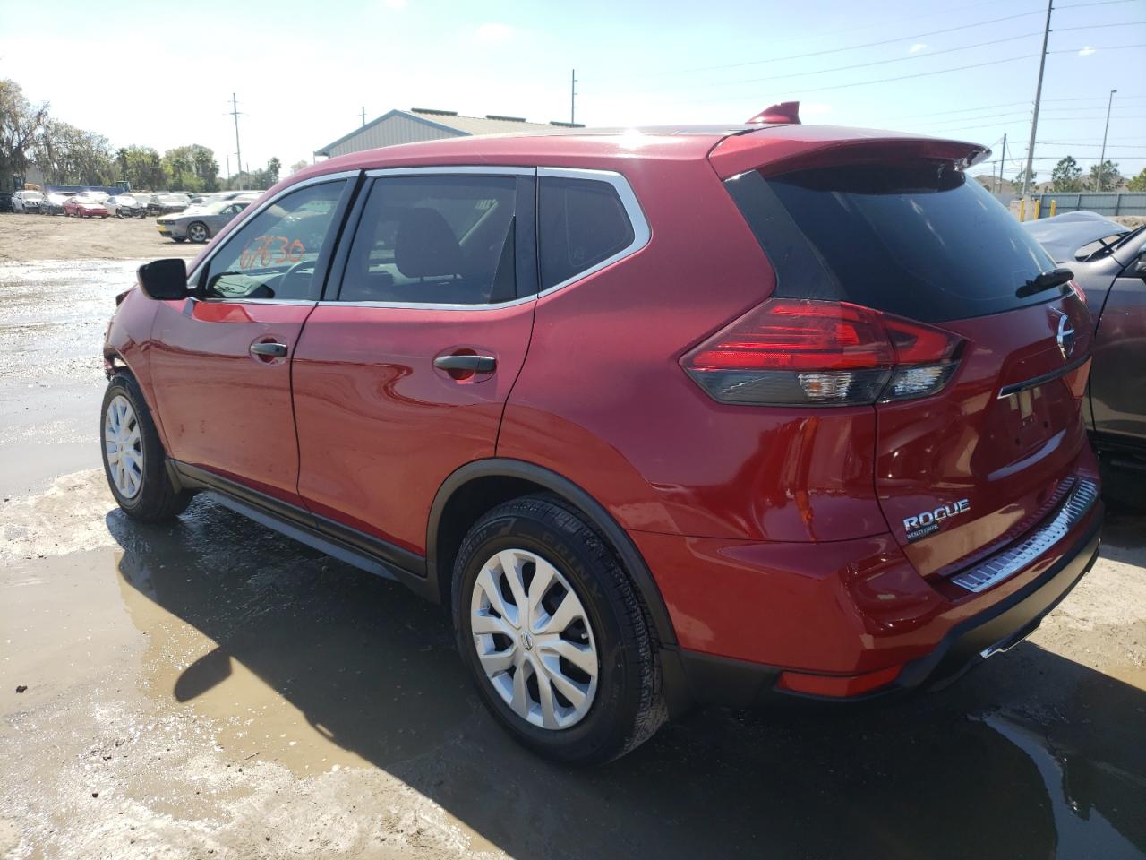 Photo 3 from auction – 2017 NISSAN ROGUE S with VIN JN8AT2MT0HW135942