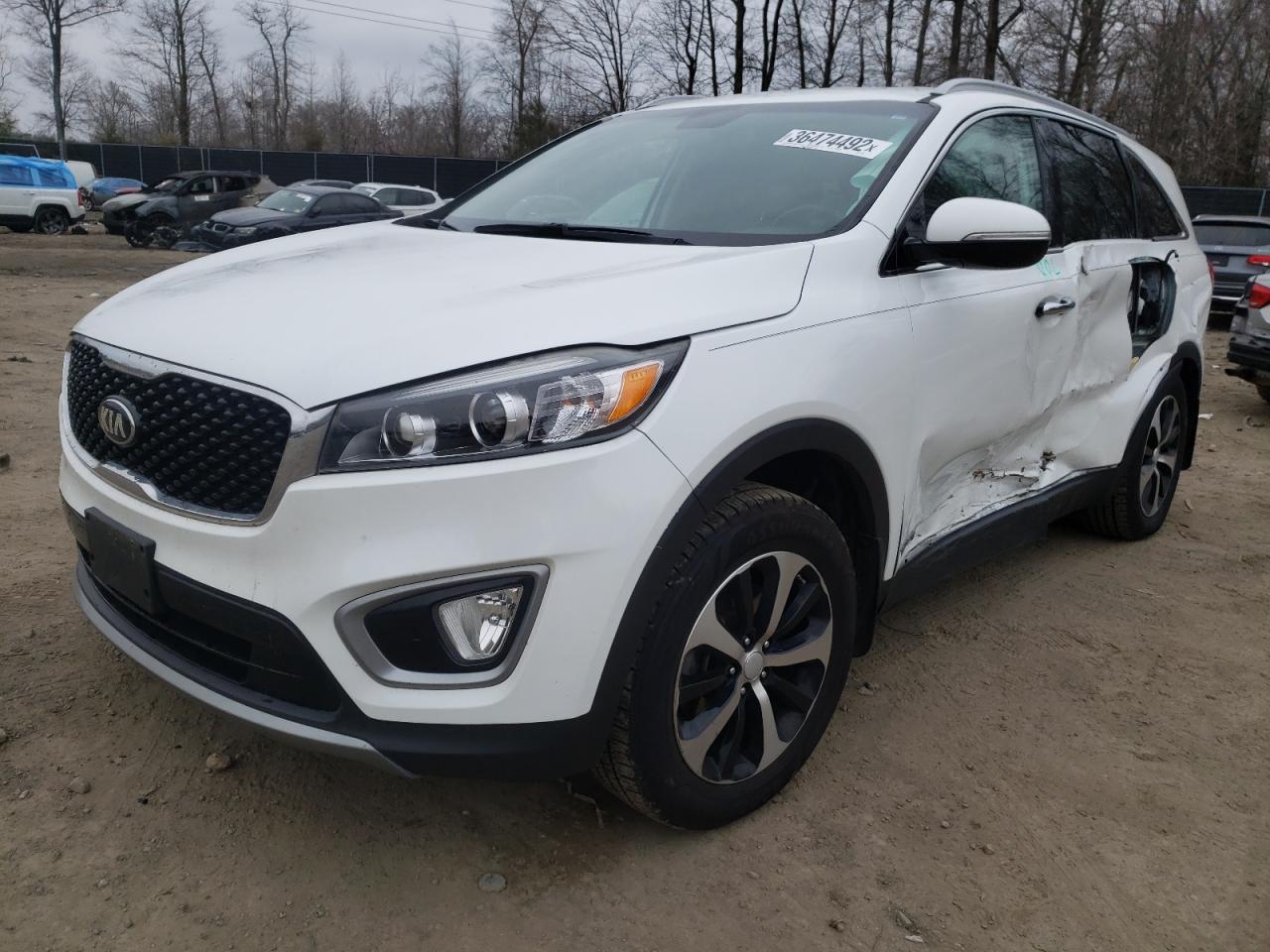 Photo 2 from auction – 2017 KIA SORENTO EX with VIN 5XYPHDA59HG185437