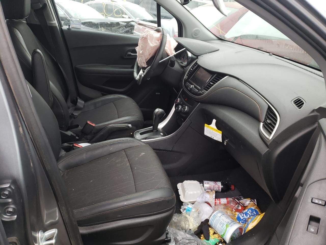 Photo 5 from auction – 2020 CHEVROLET TRAX 1LT with VIN 3GNCJLSB8LL198089
