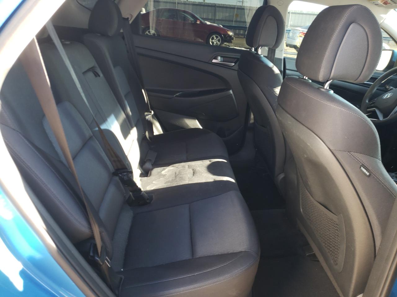 Photo 6 from auction – 2018 HYUNDAI TUCSON SEL with VIN KM8J3CA41JU616293