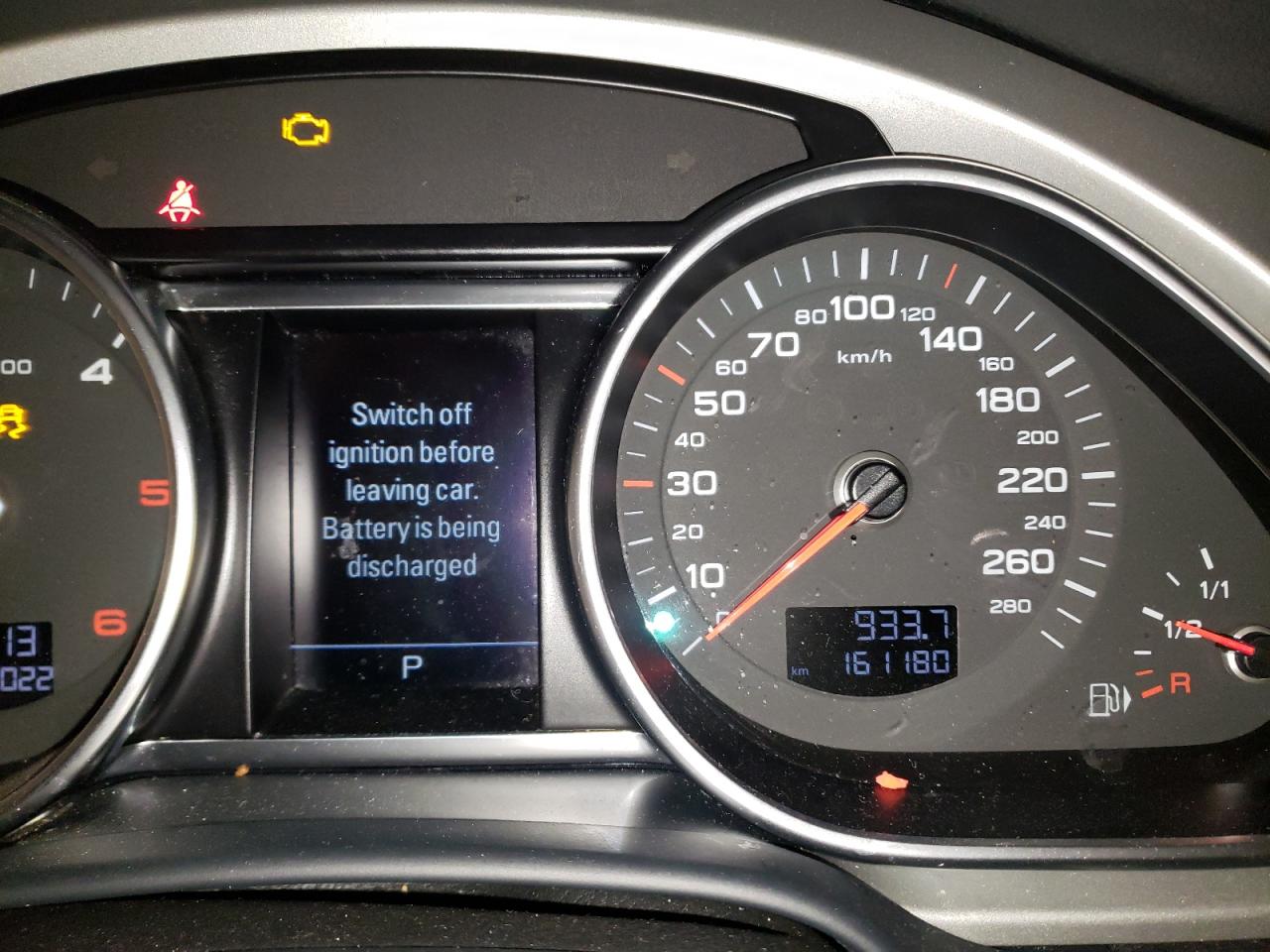 Photo 8 from auction – 2015 AUDI Q7 TDI PRE with VIN WA1CMCFE3FD008241
