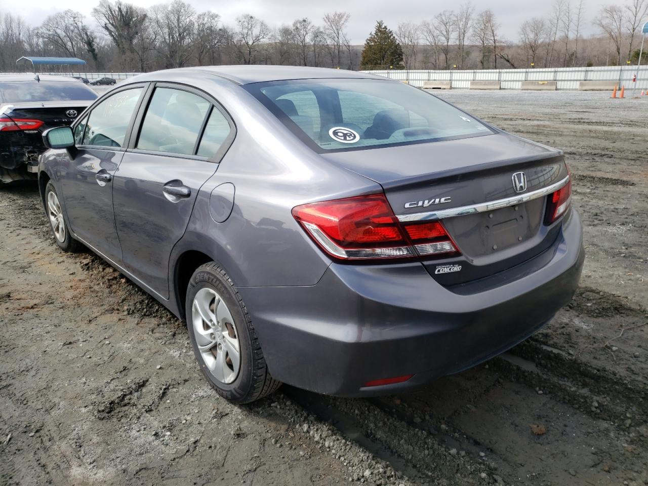 Photo 3 from auction – 2015 HONDA CIVIC LX with VIN 19XFB2F57FE213031