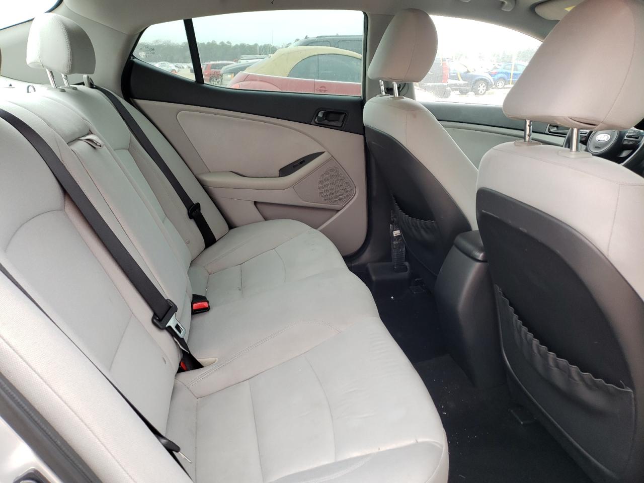 Photo 6 from auction – 2014 KIA OPTIMA LX with VIN KNAGM4A77E5467414