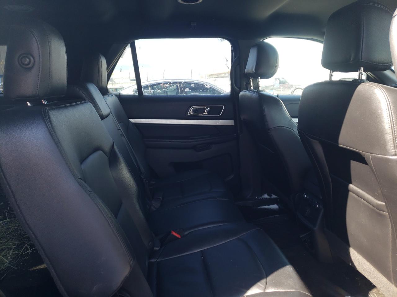 Photo 6 from auction – 2016 FORD EXPLORER X with VIN 1FM5K8D81GGB18294