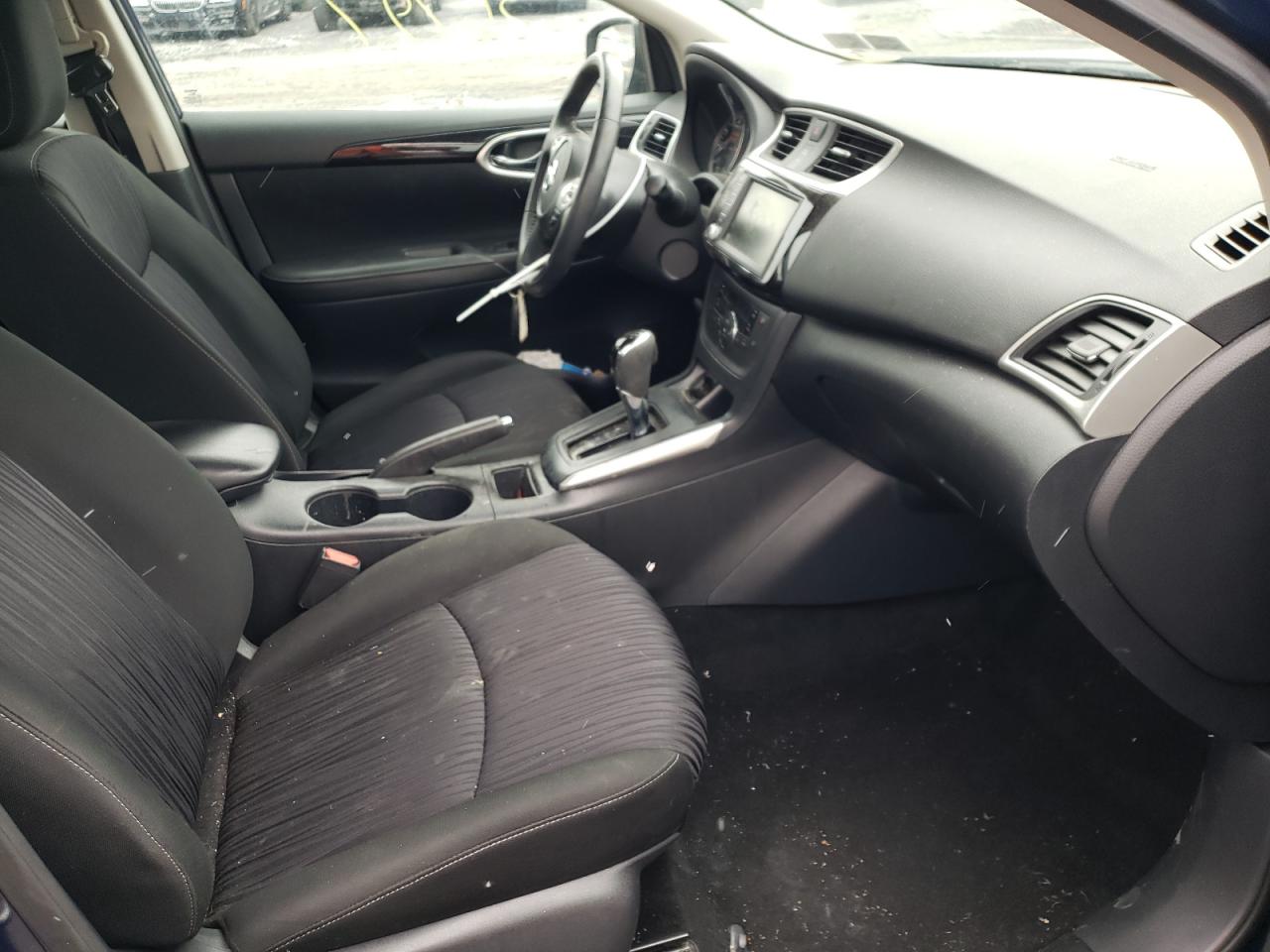 Photo 5 from auction – 2019 NISSAN SENTRA with VIN 3N1AB7AP1KY357315