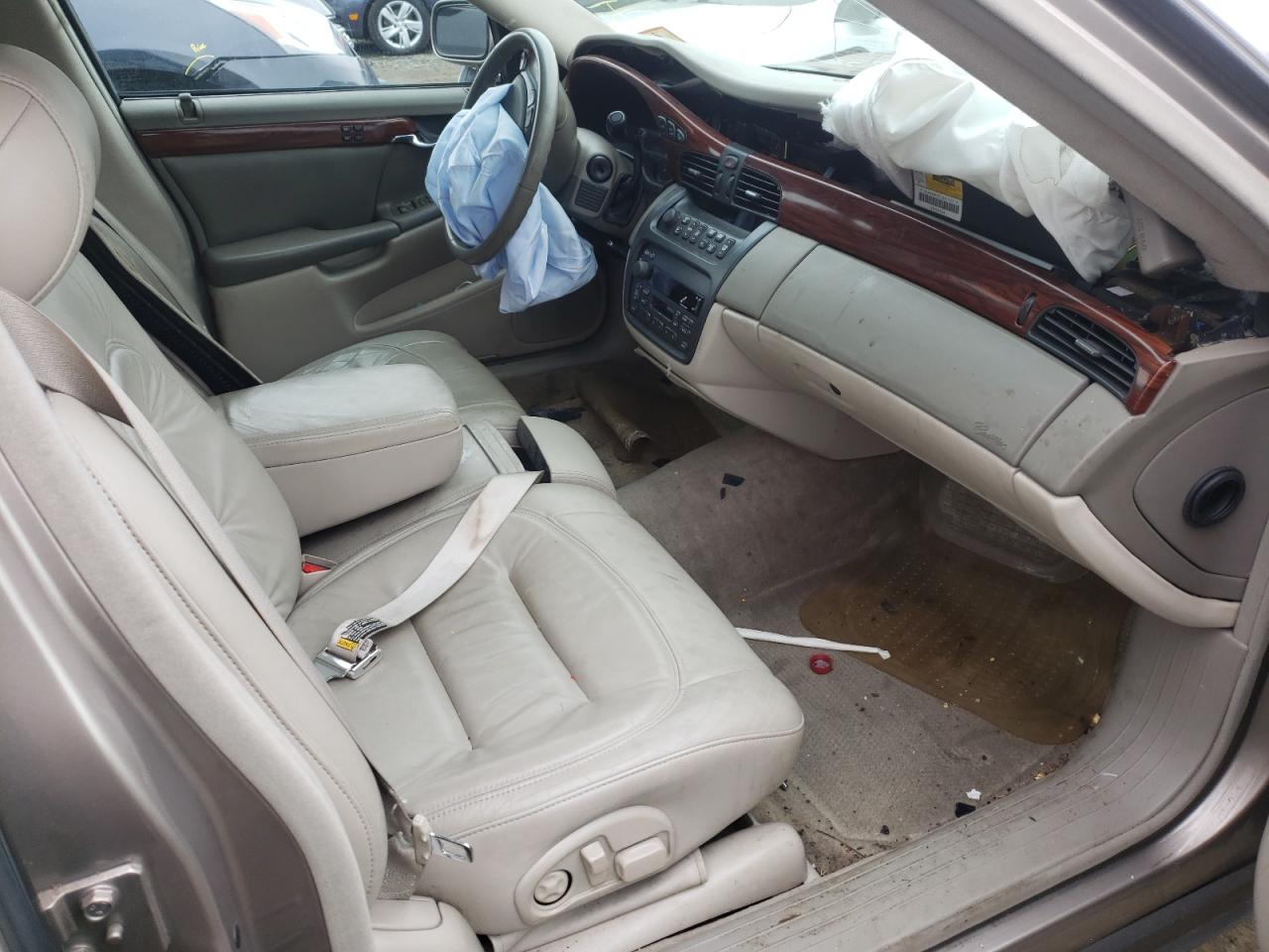 Photo 5 from auction – 2000 CADILLAC DEVILLE with VIN 1G6KD54Y6YU240770
