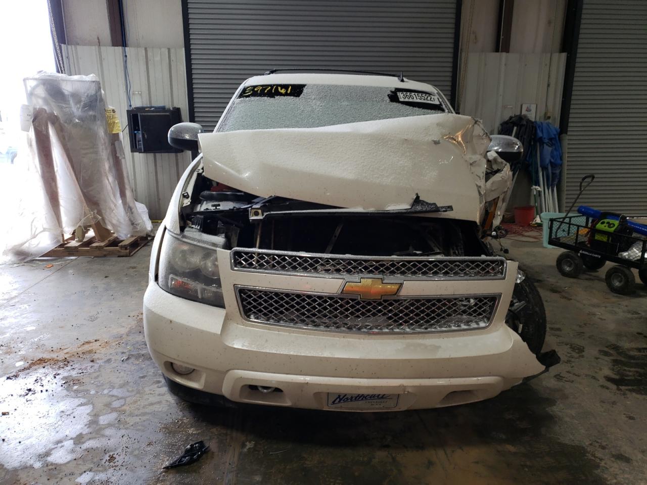 Photo 9 from auction – 2011 CHEVROLET TAHOE K150 with VIN 1GNSKCE07BR397161
