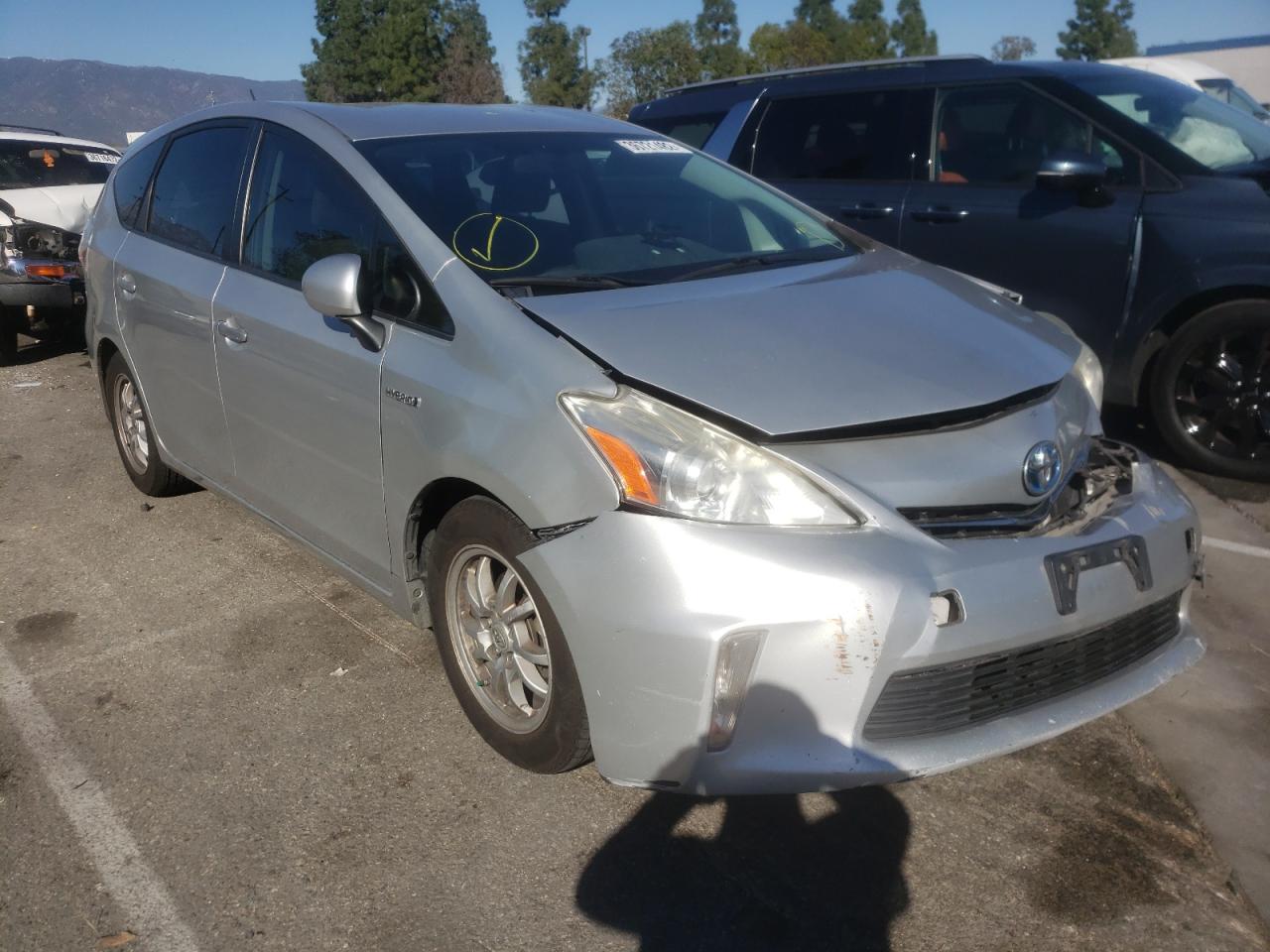 Photo 1 from auction – 2014 TOYOTA PRIUS V with VIN JTDZN3EU5EJ000440