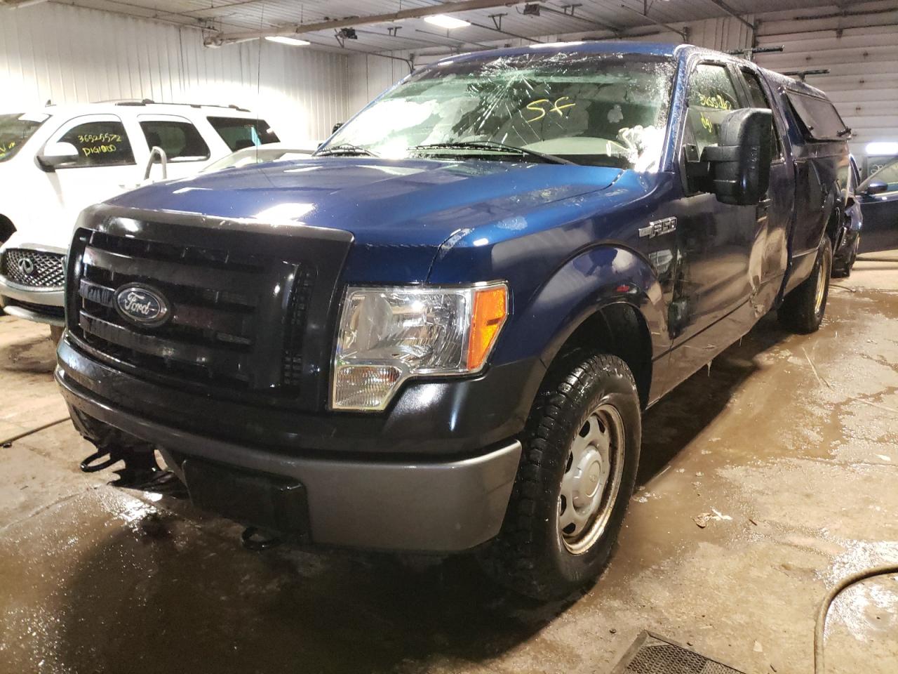Photo 2 from auction – 2011 FORD F150 SUPER with VIN 1FTVX1EF9BKD95453