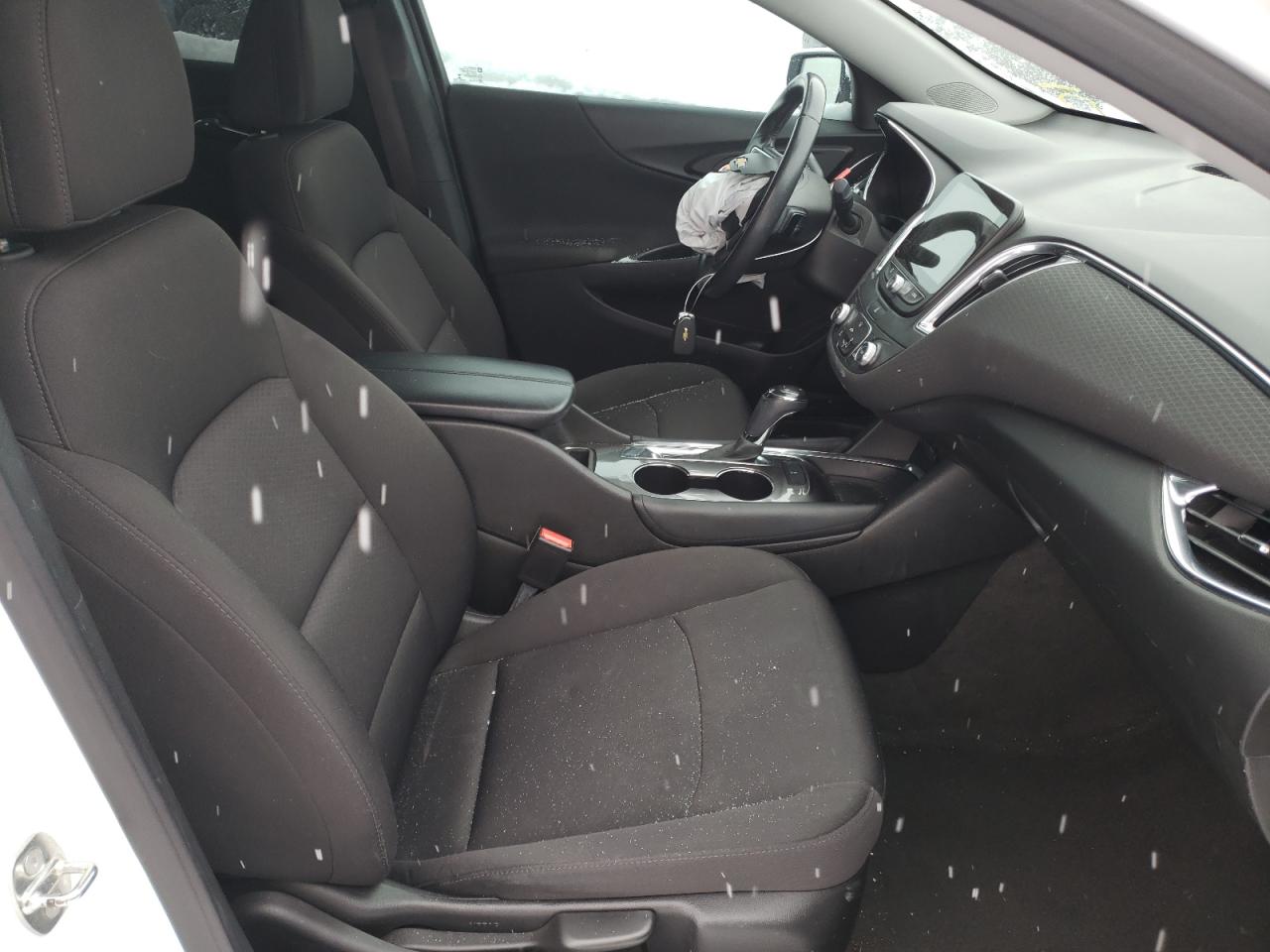 Photo 5 from auction – 2018 CHEVROLET MALIBU LT with VIN 1G1ZD5ST5JF146370