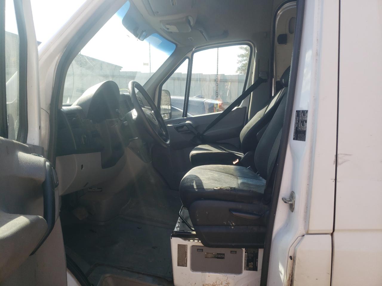 Photo 5 from auction – 2012 MERCEDES-BENZ SPRINTER 3 with VIN WD3PF4CC8C5627721