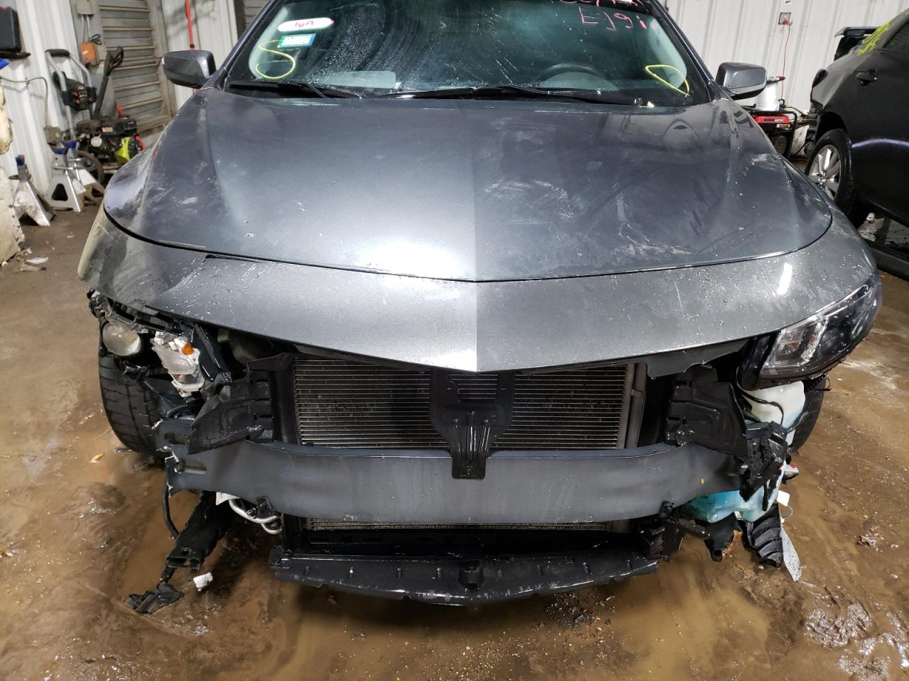 Photo 9 from auction – 2018 CHEVROLET MALIBU LT with VIN 1G1ZD5STXJF150897